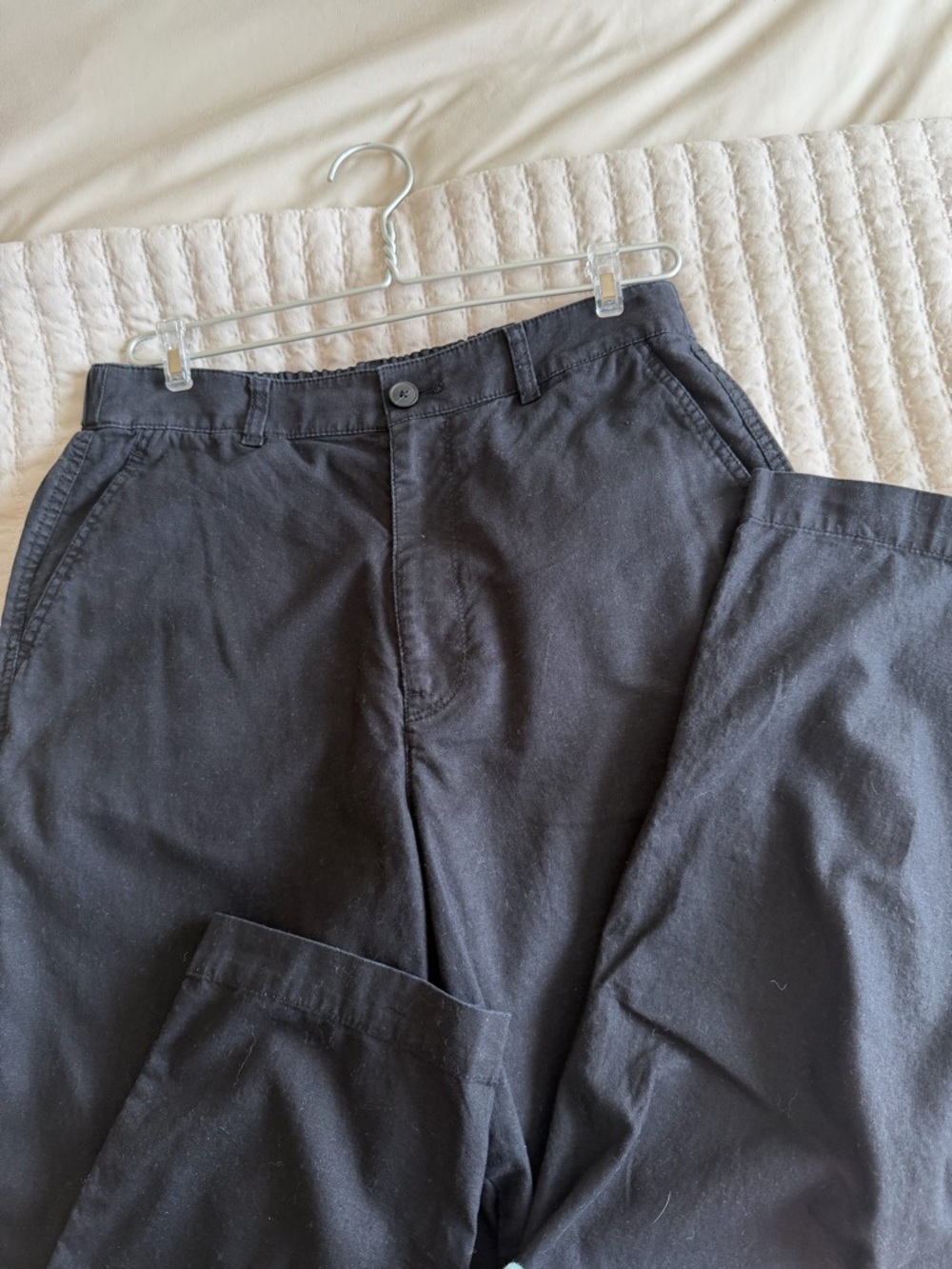 UNIQLO- Women’s Linen Trousers